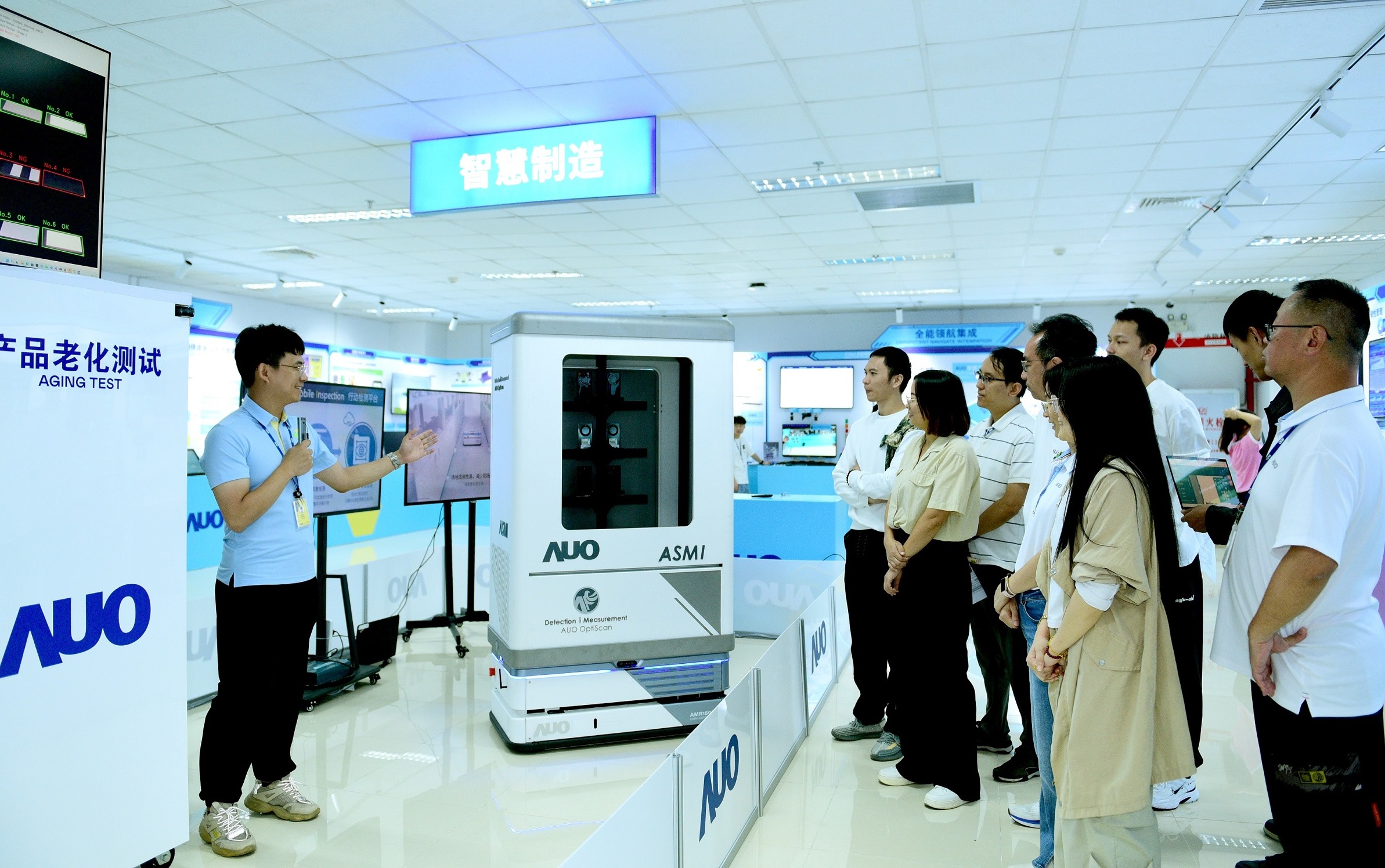 k1体育厦门将5G+ABC技术串联生产管理全流程，打通研发、采购、生管、制程、设备、质量等产品全生命周期制造流程，完成数字化设计、智慧供应链、智能座舱、全流程设备管理、数据驱动优化、智慧在线检测、智慧品管等自适应生产模式升级