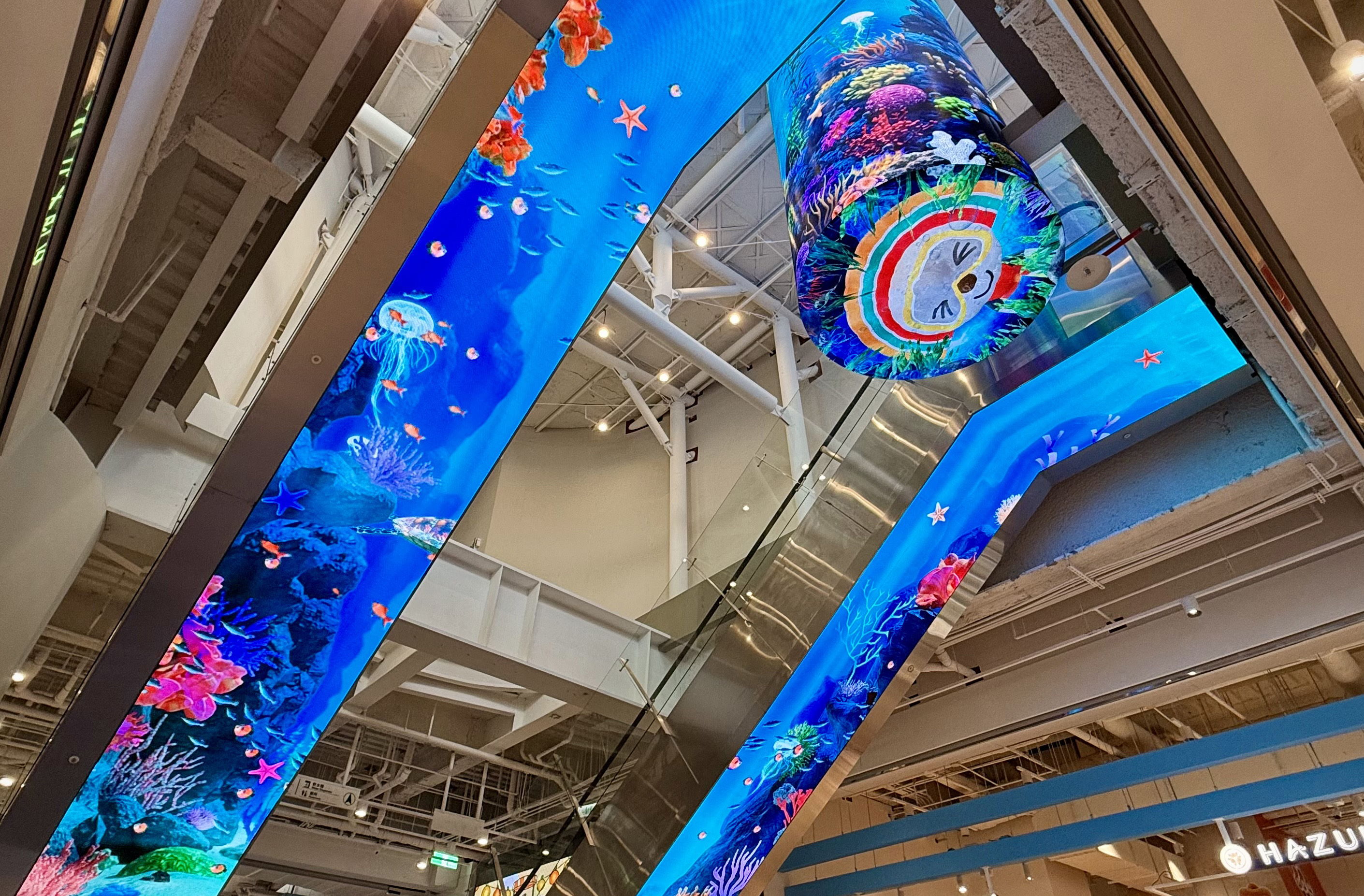 達擎與傑可達整合先進顯示技術與軟硬體應用服務，提供一系列大型LED顯示解決方案，為全新改裝開幕的「清水服務區」佈局嶄新視覺體驗。